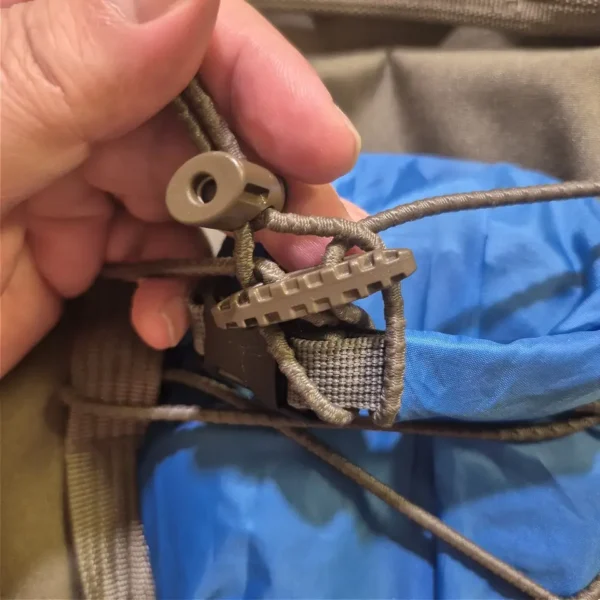 Use of the cord stopper Use of the cord stopper